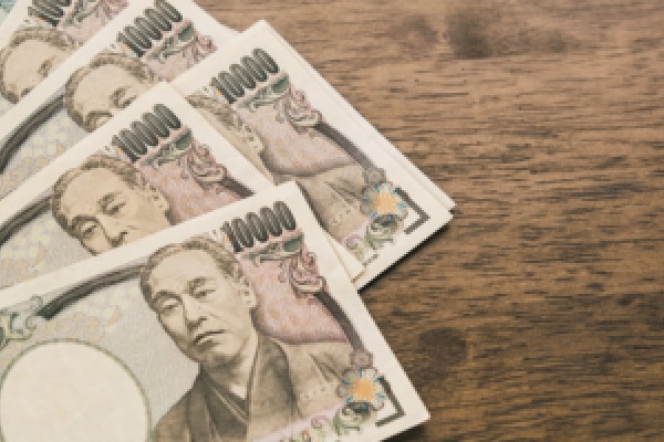 美国国务院称恢复处理外国学生签证